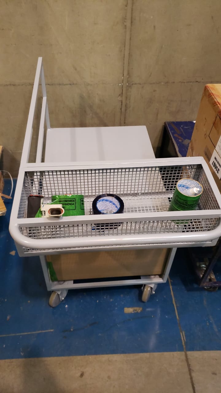 Fabricação e Manutenção de Carrinho de Transporte em Aço - Serralheria Serral
