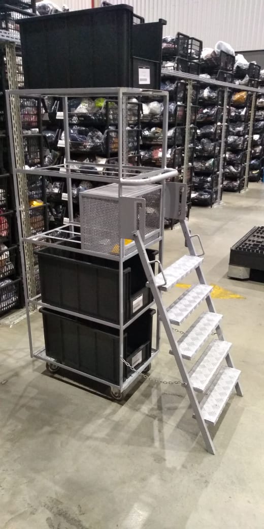 Carro de Transporte com Escada de Aço - Serralheria Serral