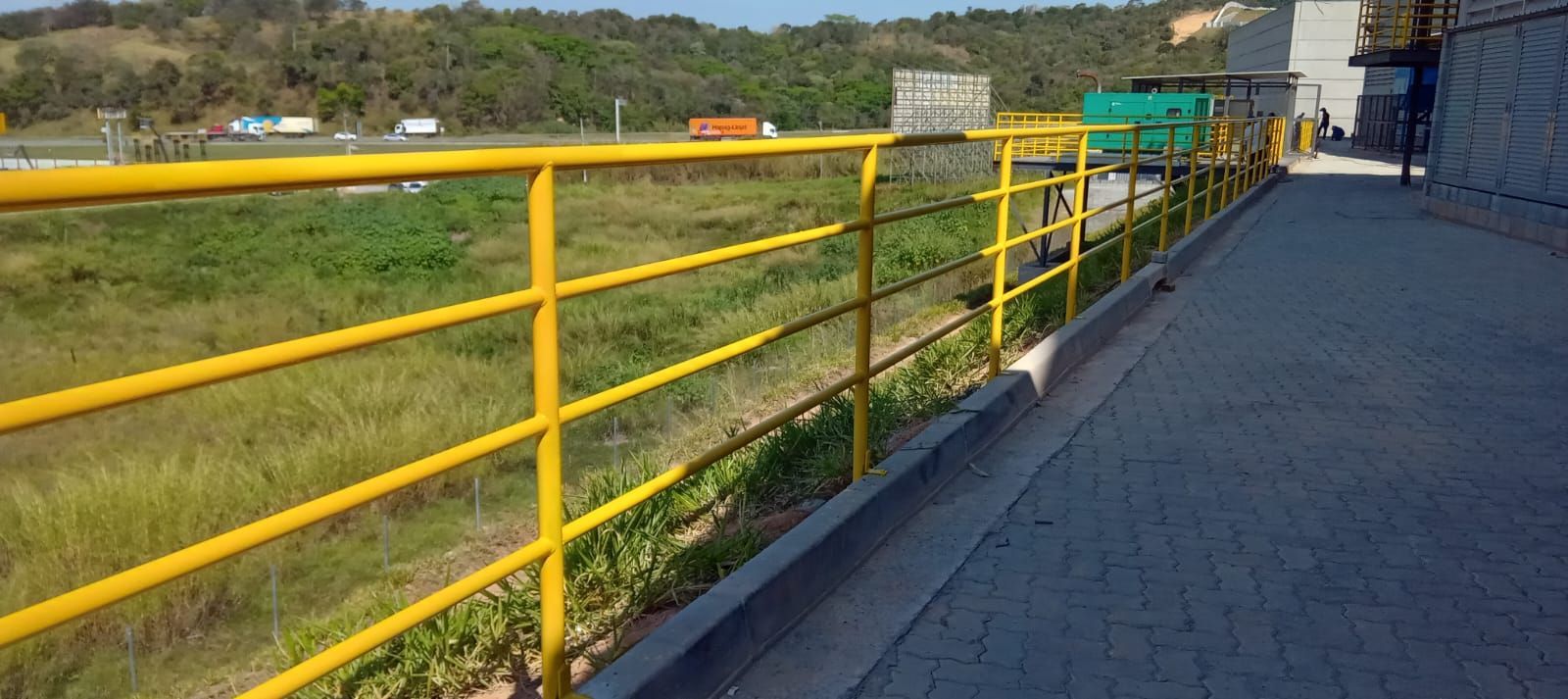 Fabricação, Instalação e Manutenção de Guarda Corpo em Aço - Serralheria Serral