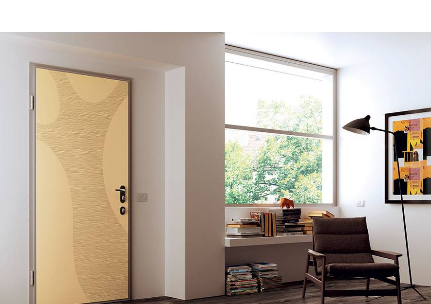 Porta gialla su misura