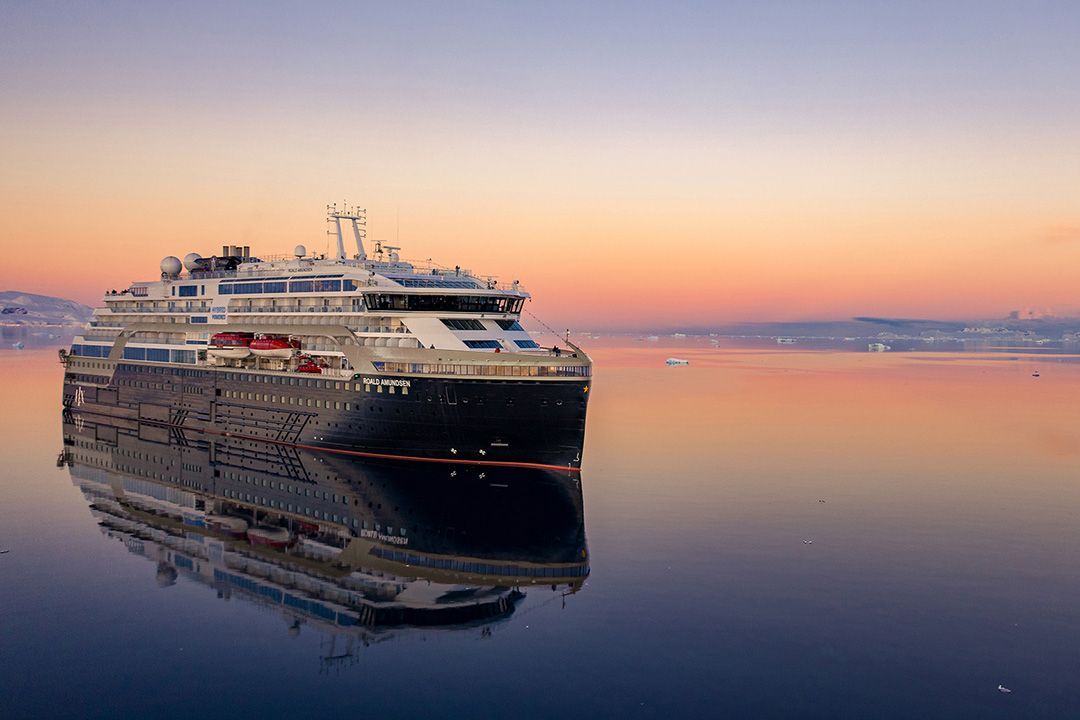 Highlights of Antarctica by HX - Hurtigruten Expeditions