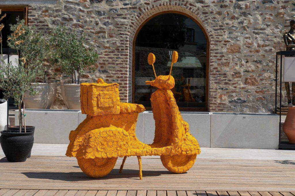 Ruins Luxury Resort'un deniz kenarında düzenlenen romantik düğün etkinliği.