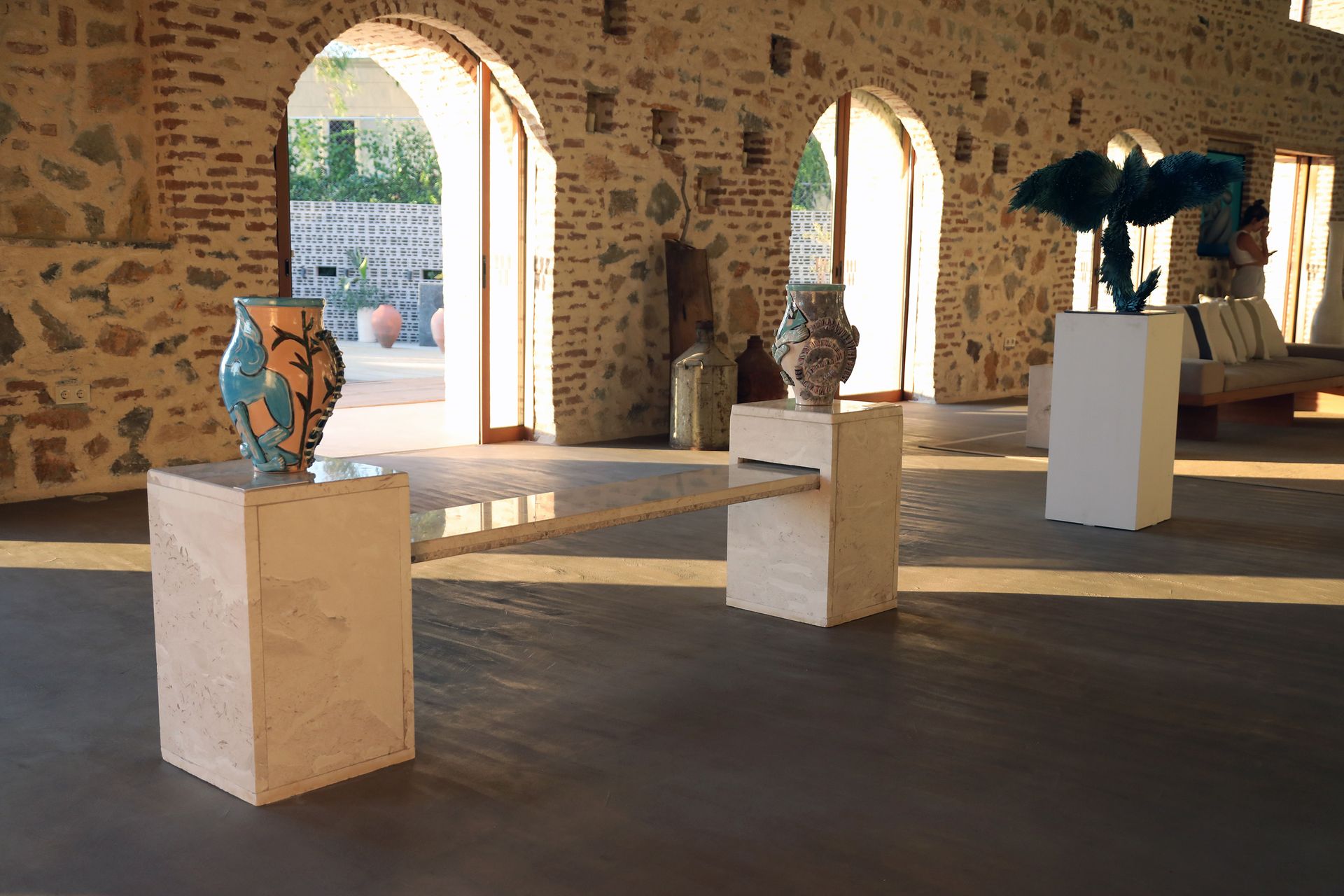 Ruins Luxury Resort'un deniz kenarında düzenlenen romantik düğün etkinliği.