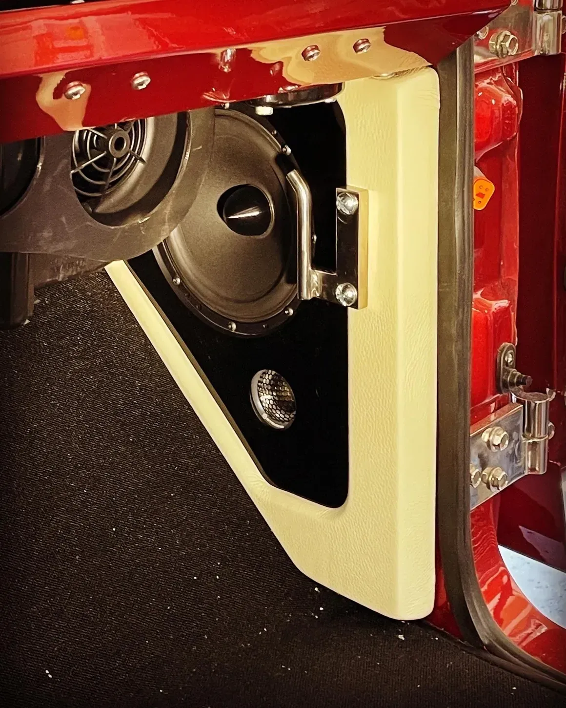 Early Ford Bronco Restoration & Custom Build Works