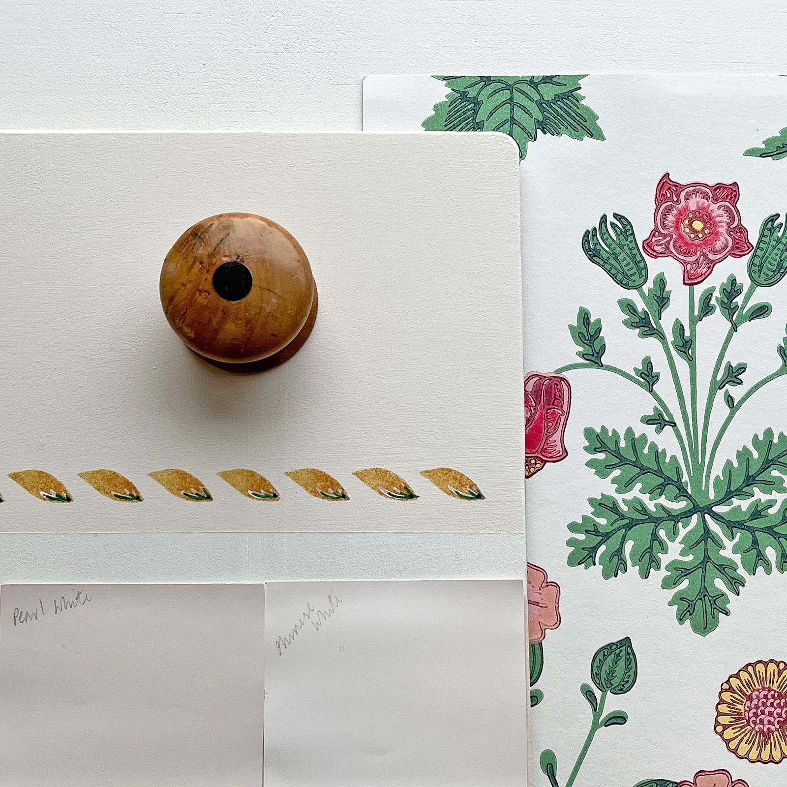 Colour palette for ochre leaf drawers