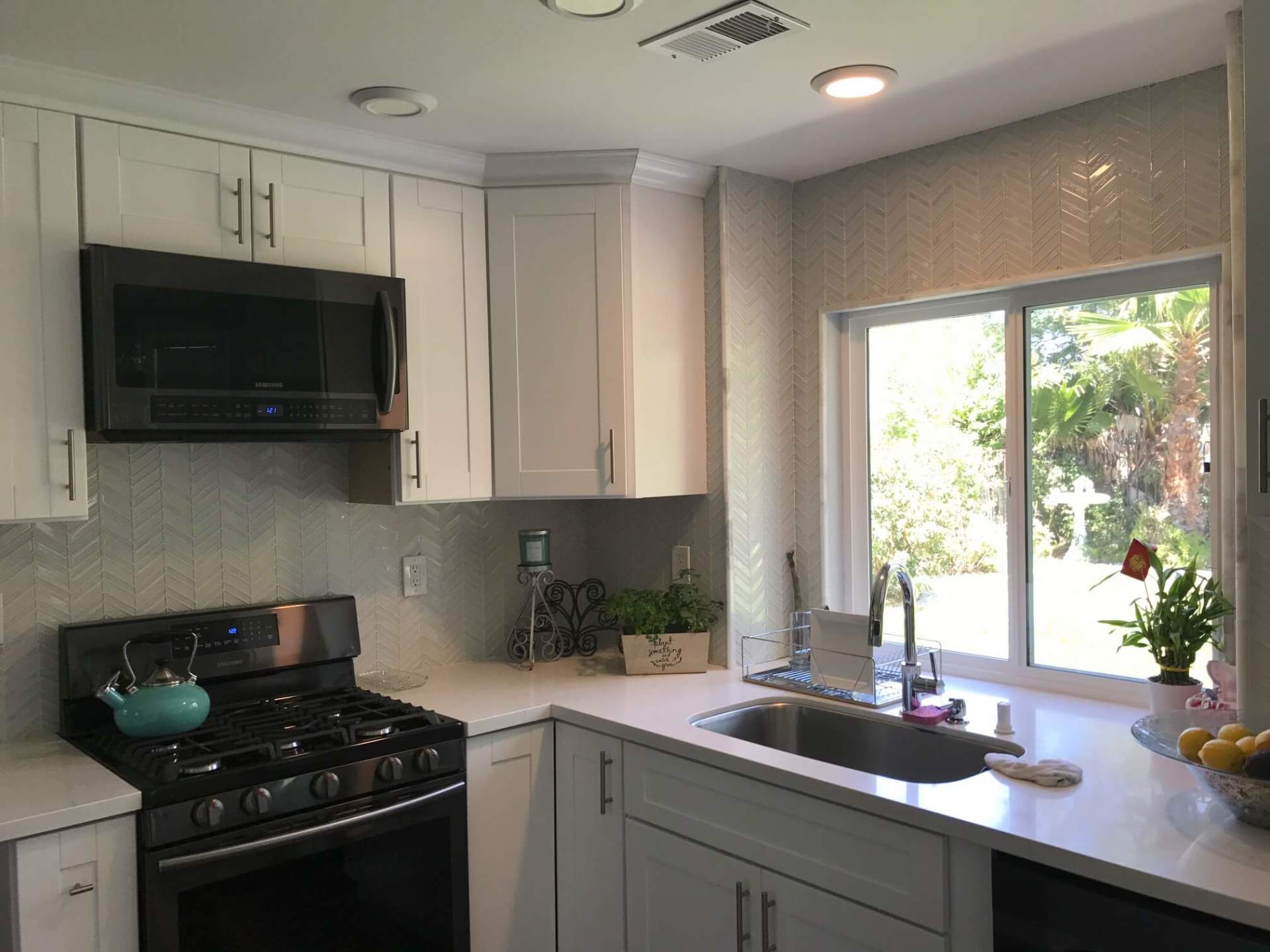 Kitchen Sink and Gas Stove — Riverside, CA — Vallin Bros Contractors