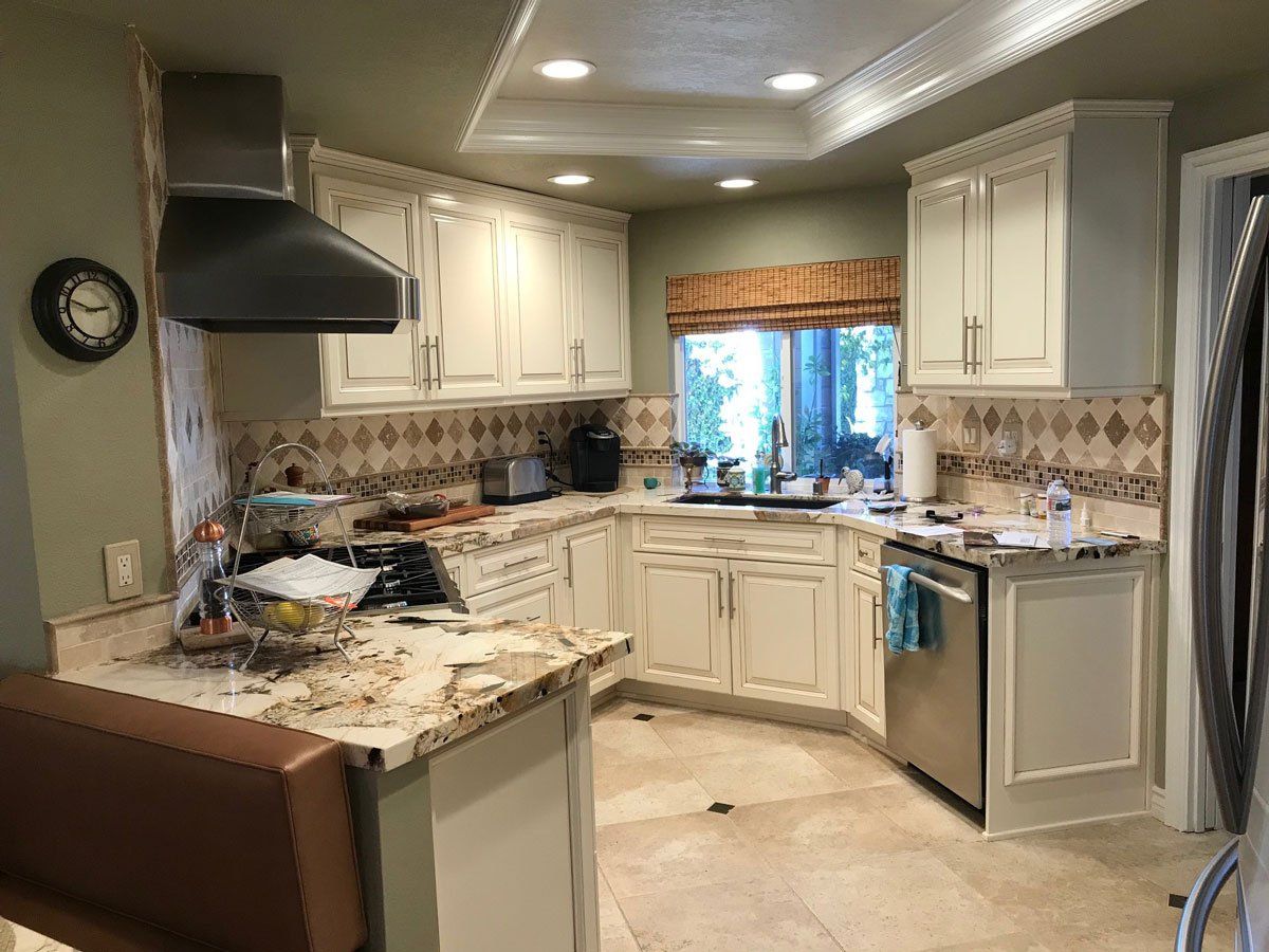 Kitchen Antique with Countertop — Riverside, CA — Vallin Bros Contractors