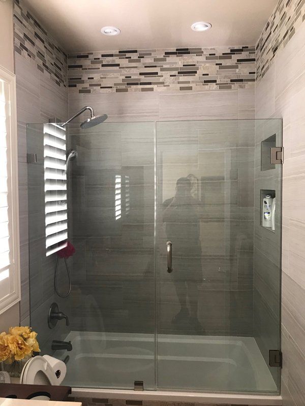 Bathroom Tub – Riverside, CA – Vallin Bros Contractors
