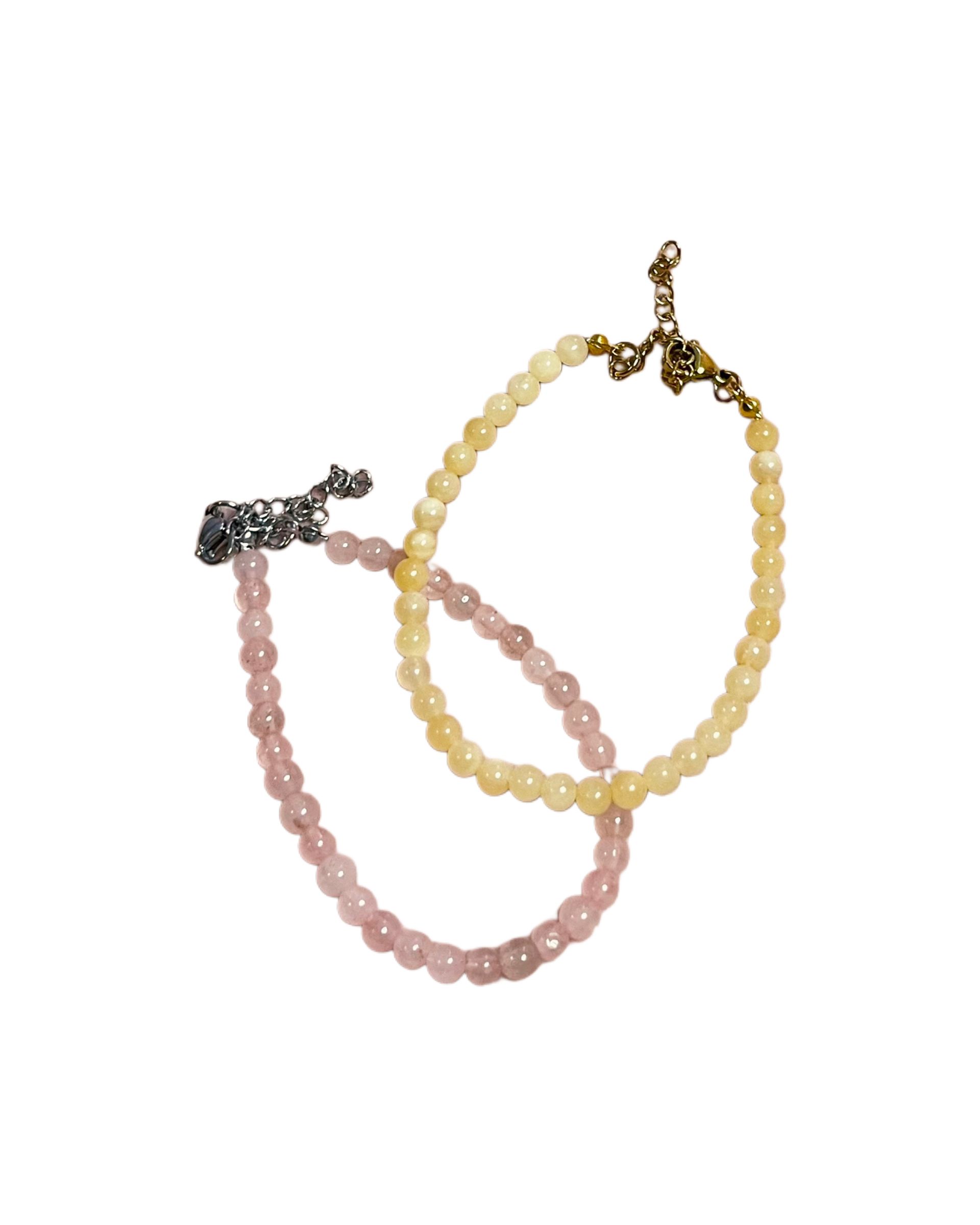 Small beads armbanden