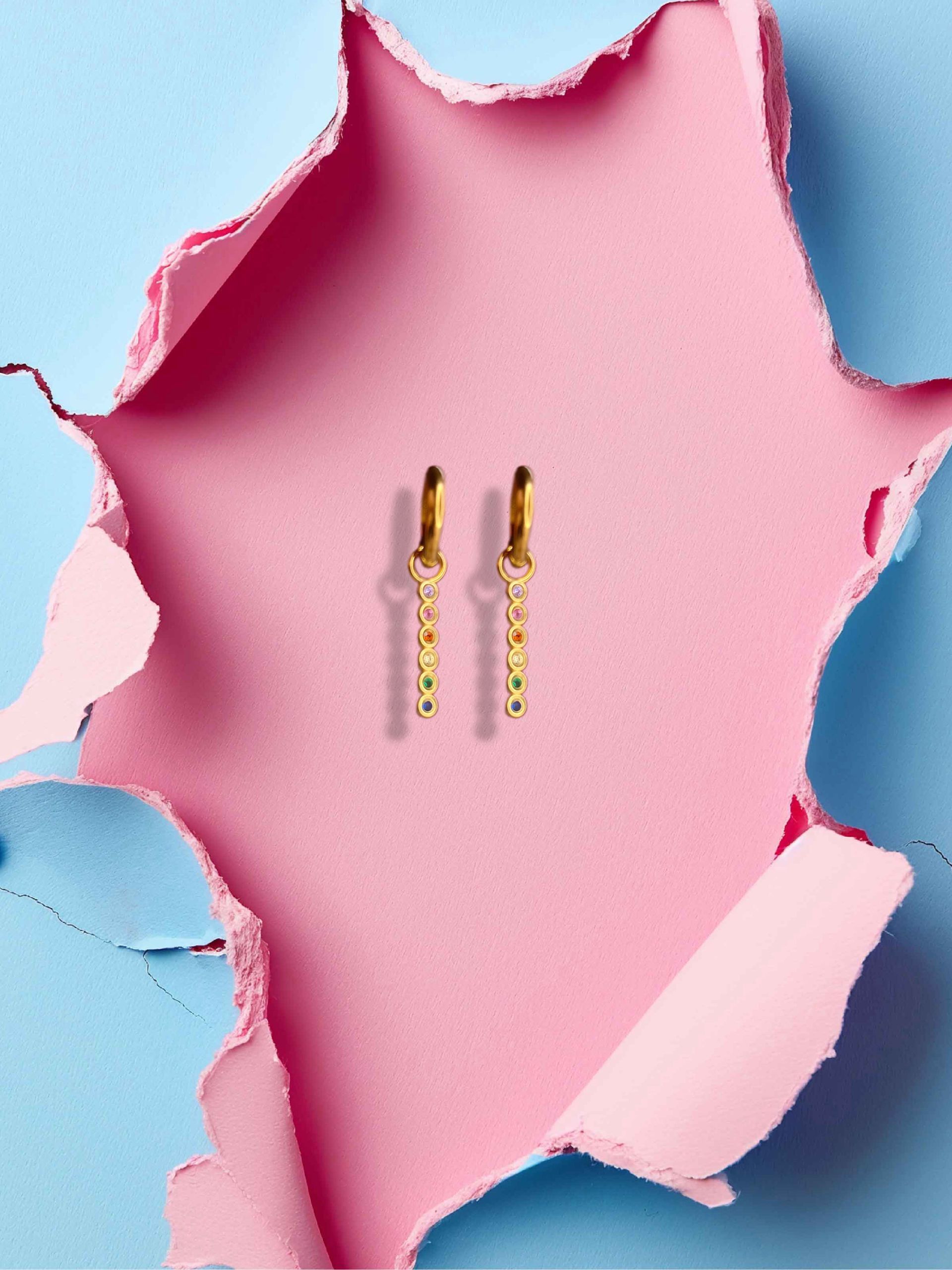 Oorbellen met regenboog hanger