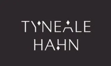 Tyneale Hahn Makeup Artist