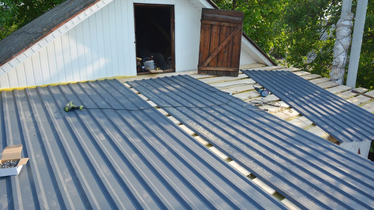 Roof replacement on a home in Alabama.