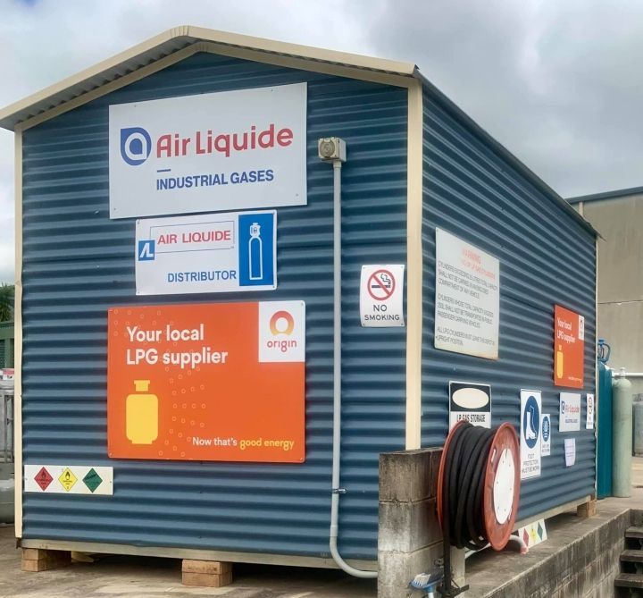 A Building With a Sign That Says Air Liquide on It — Northern Rivers Gas Distribution in Alstonville, NSW