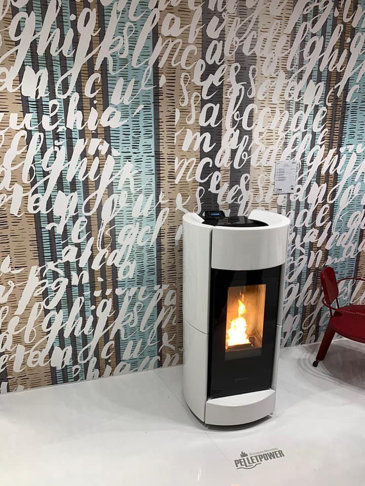 stufa a pellet con canna fumaria