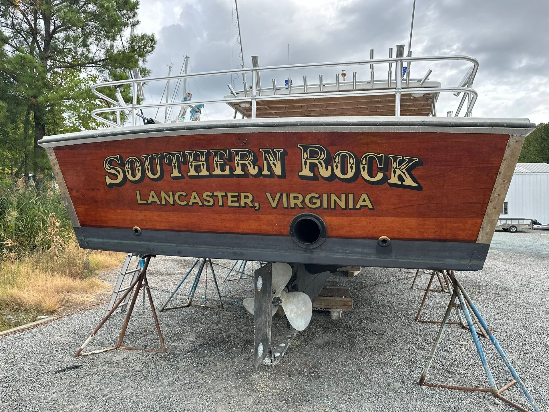 A boat with the name southern rock on it