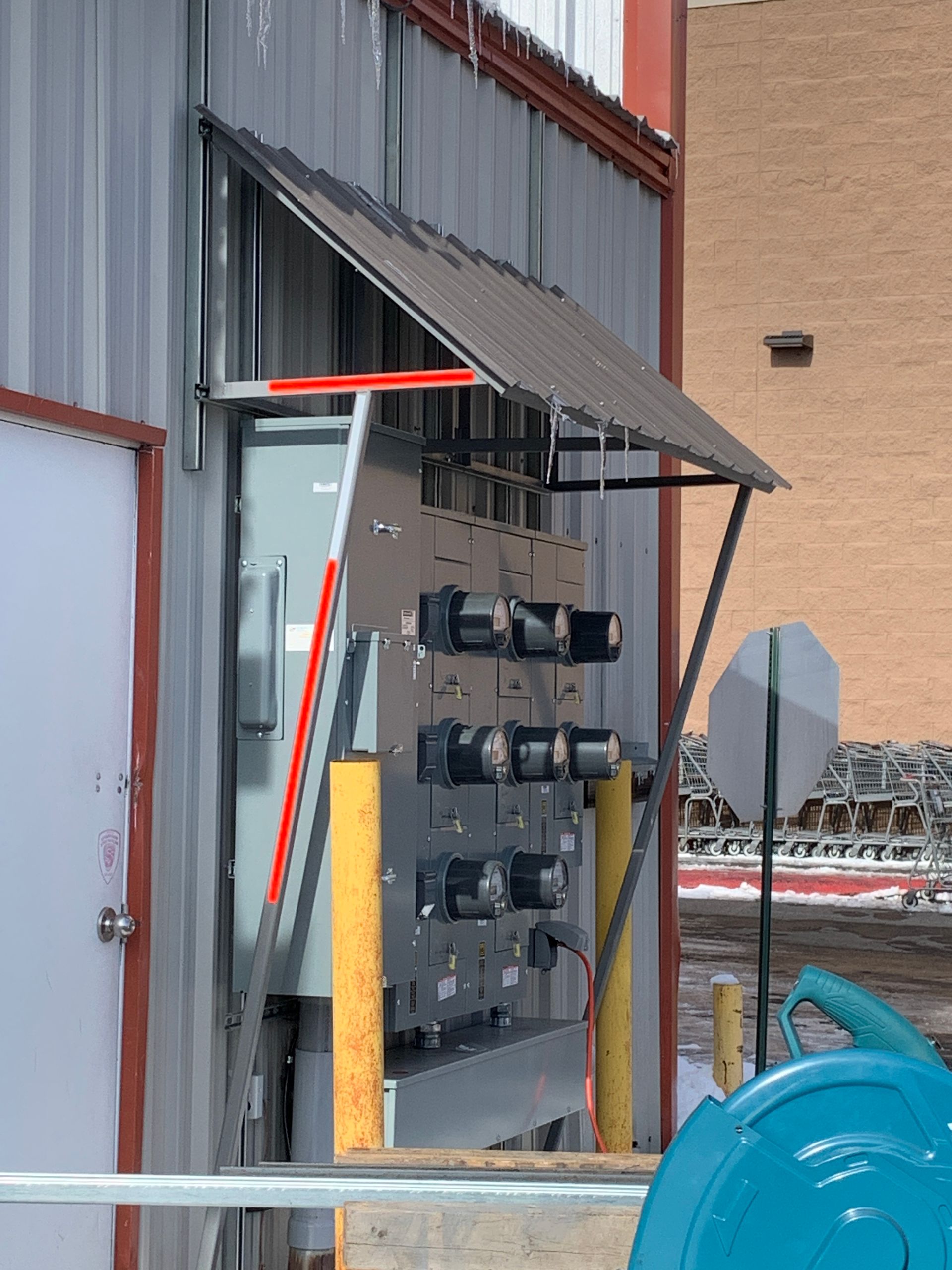 A building with a lot of electrical equipment on it