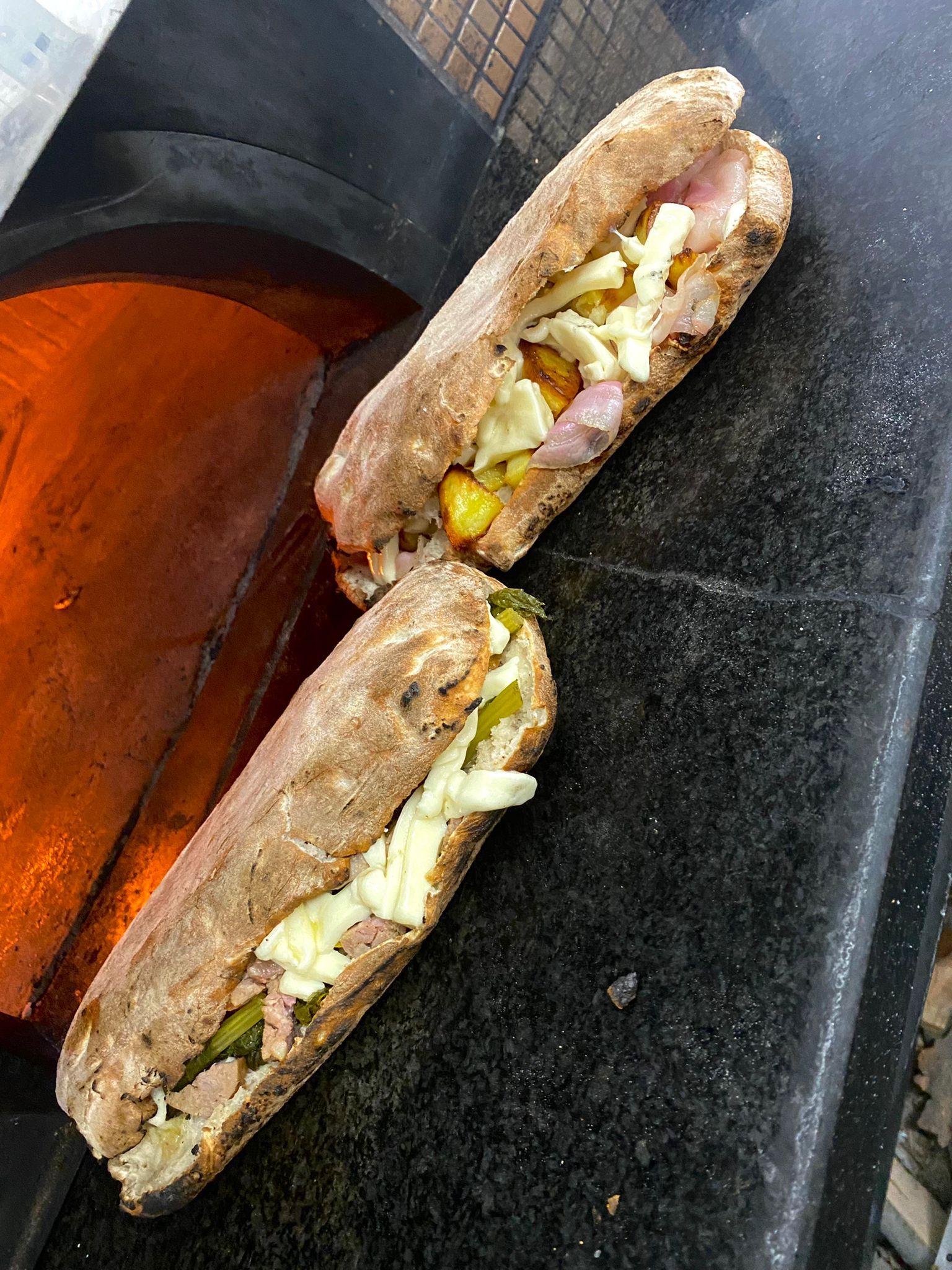 filoncini della pizzeria napoletana con forno a legna a Milano