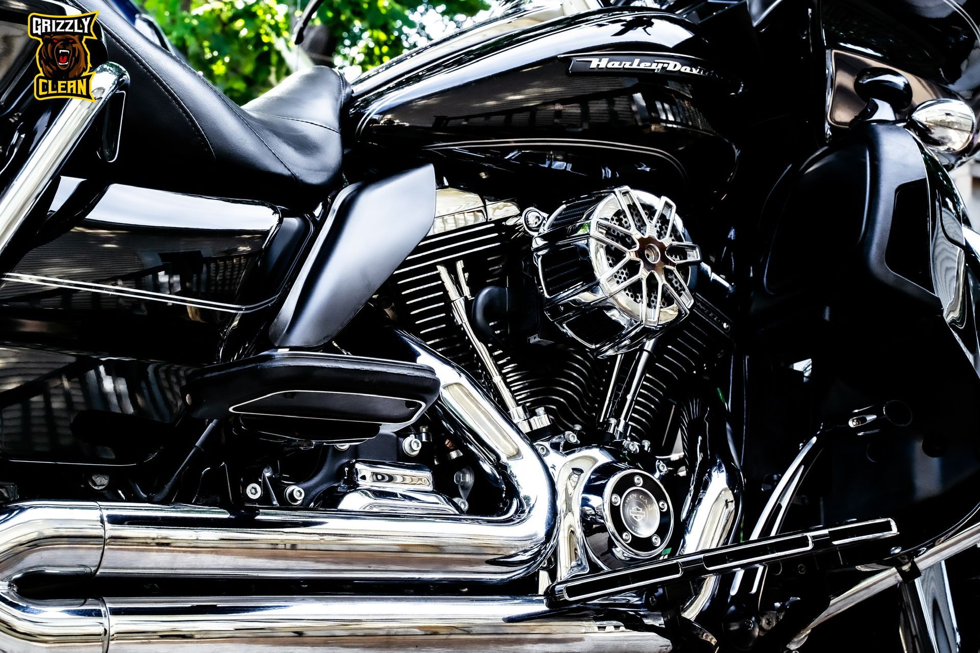 Auto Detailing Urbandale, IA Grizzly Clean