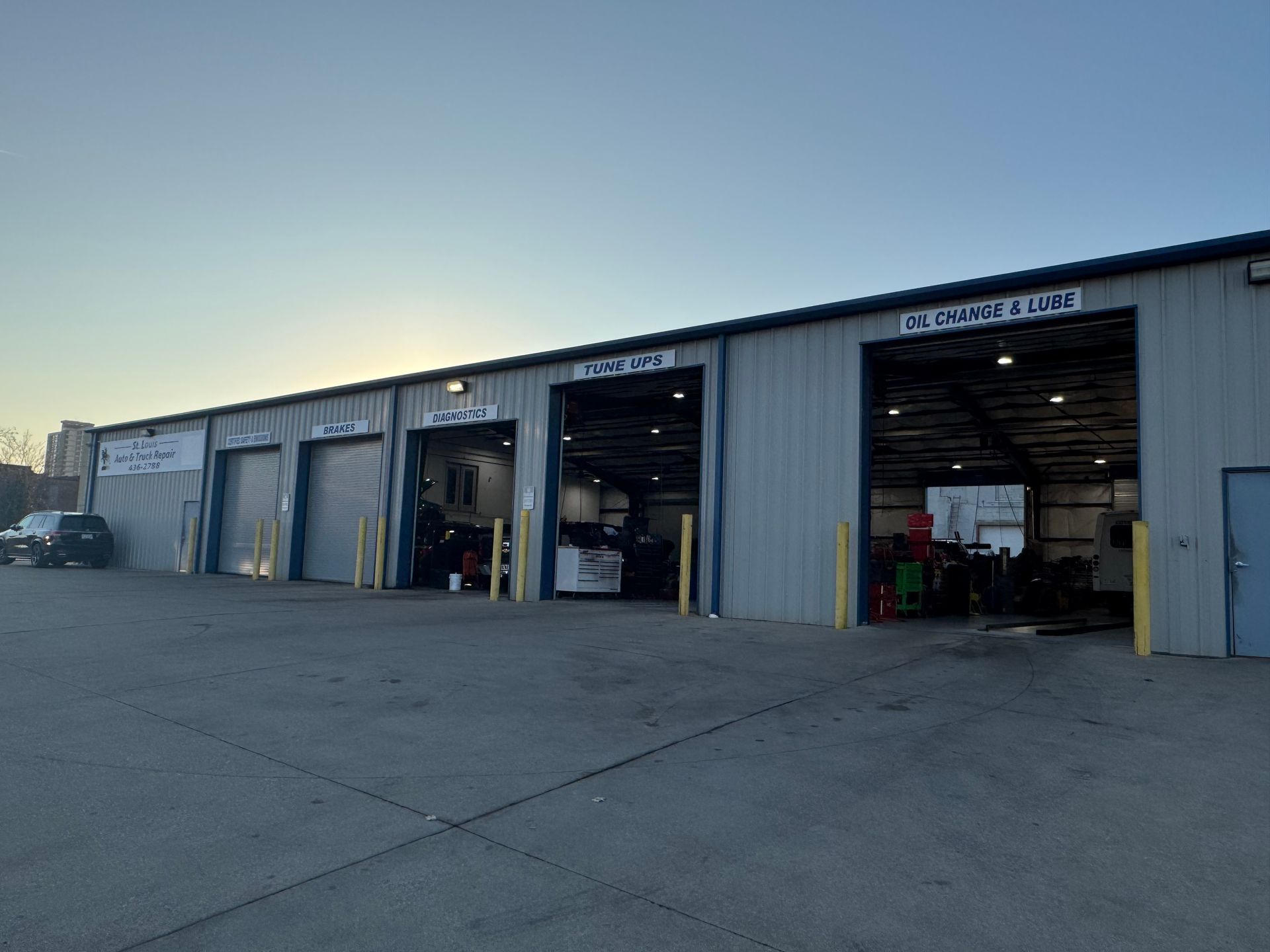 About Us | St. Louis Auto & Truck Repair