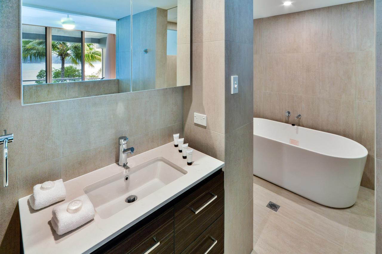 Bathroom With White Bath — Builder In Whitsundays, QLD