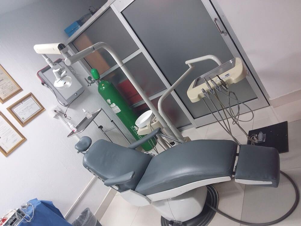 CENTRO DE CIRUGÍA ORAL Y MAXILOFACIAL ATM - Cirugía Maxilofacial