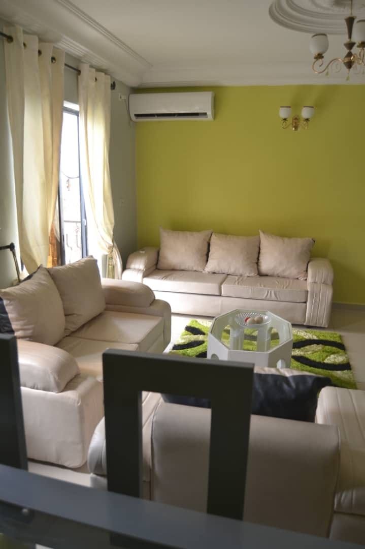 Appartement meublé sécurisé à Douala
