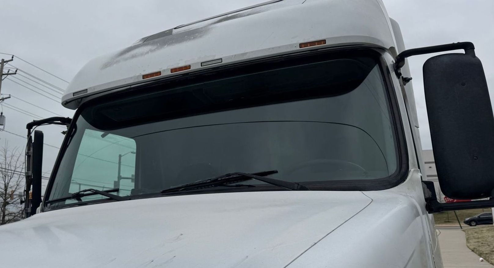 Before semi & fleet windshield replacement in Baltimore, MD