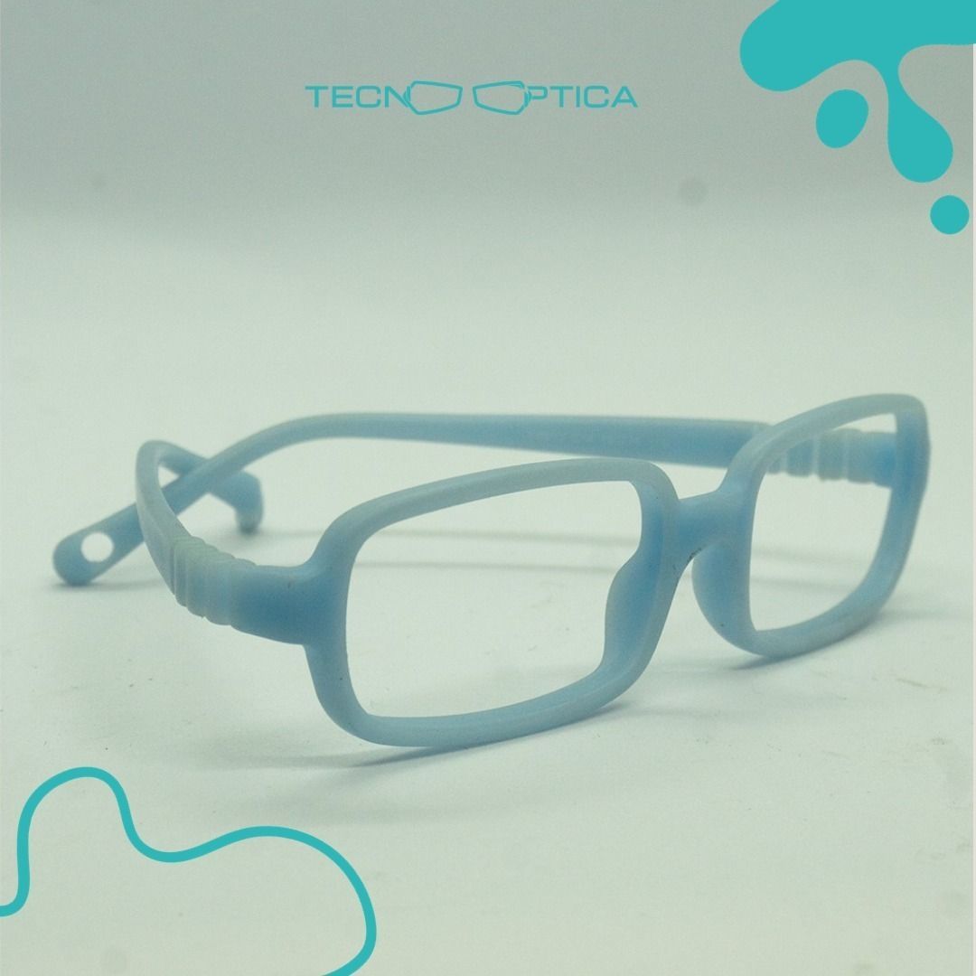 Gafas azules sobre fondo claro.