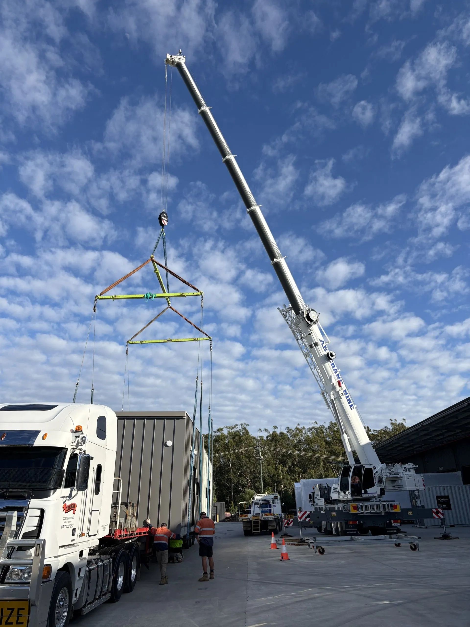 crane hire Palm Beach