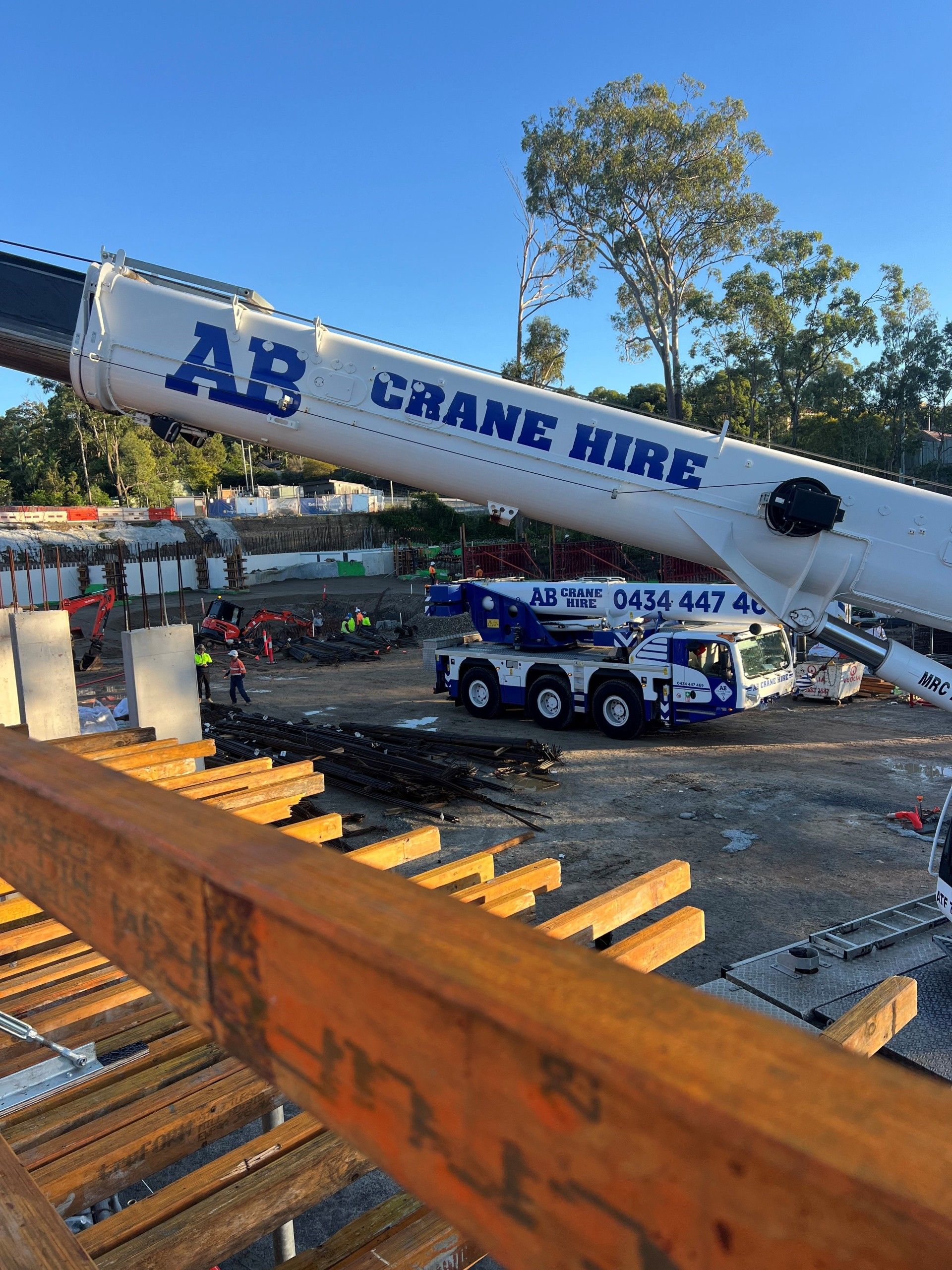 mobile crane hire Palm Beach