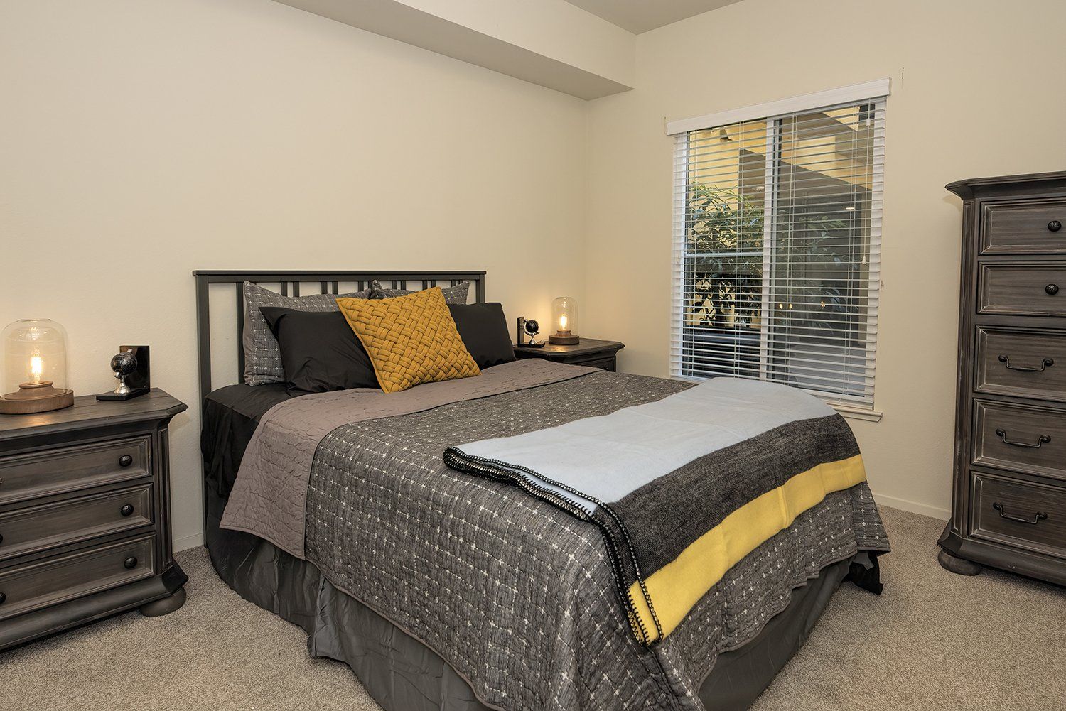 Apartments In El Cerrito - Metro 510 - Bedroom With  Plush Carpet Flooring, High Ceilings, And A Spacious Closet With Mirror Sliding Doors.