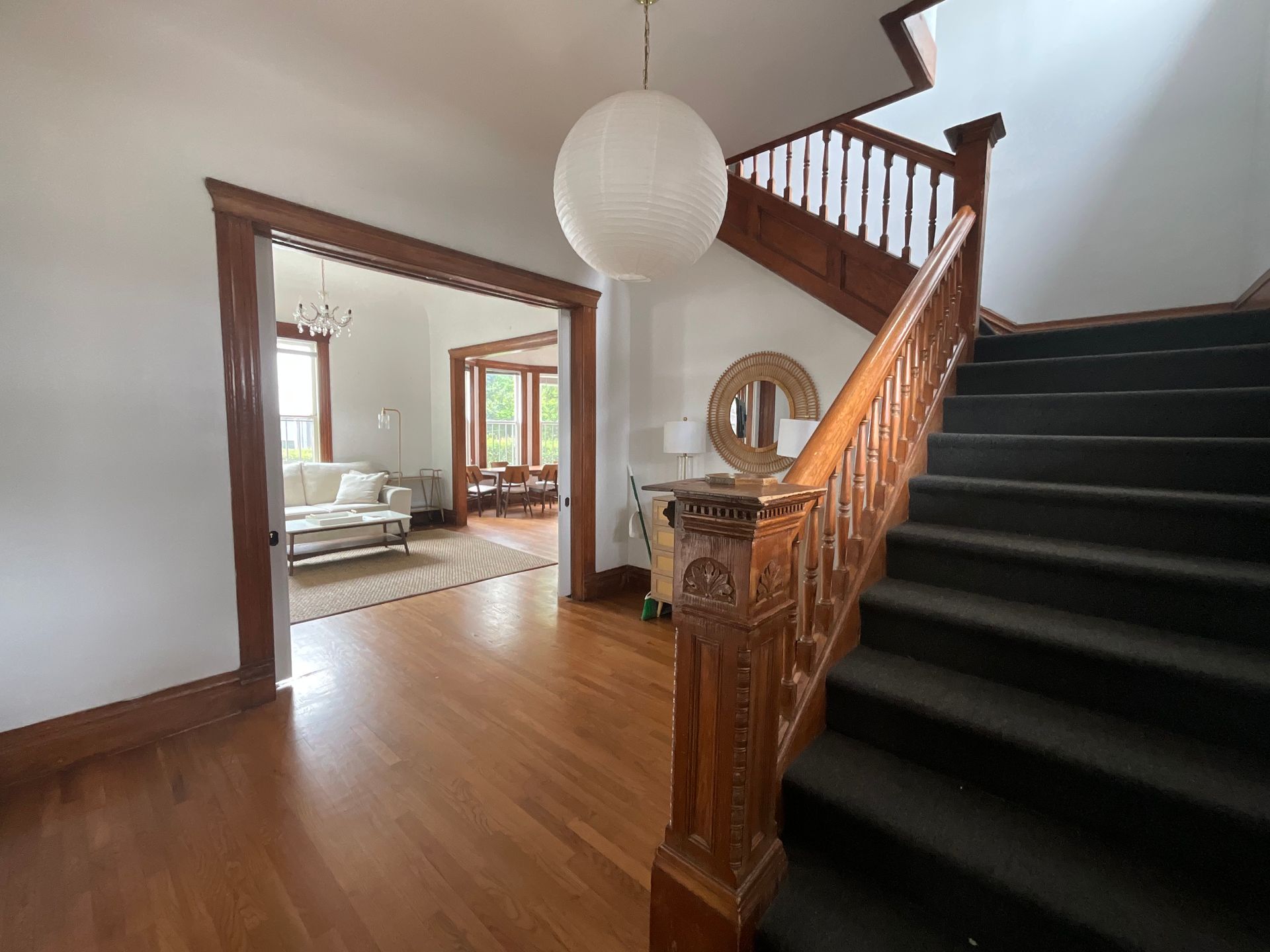 Affordable rental houses near USC for students and families.