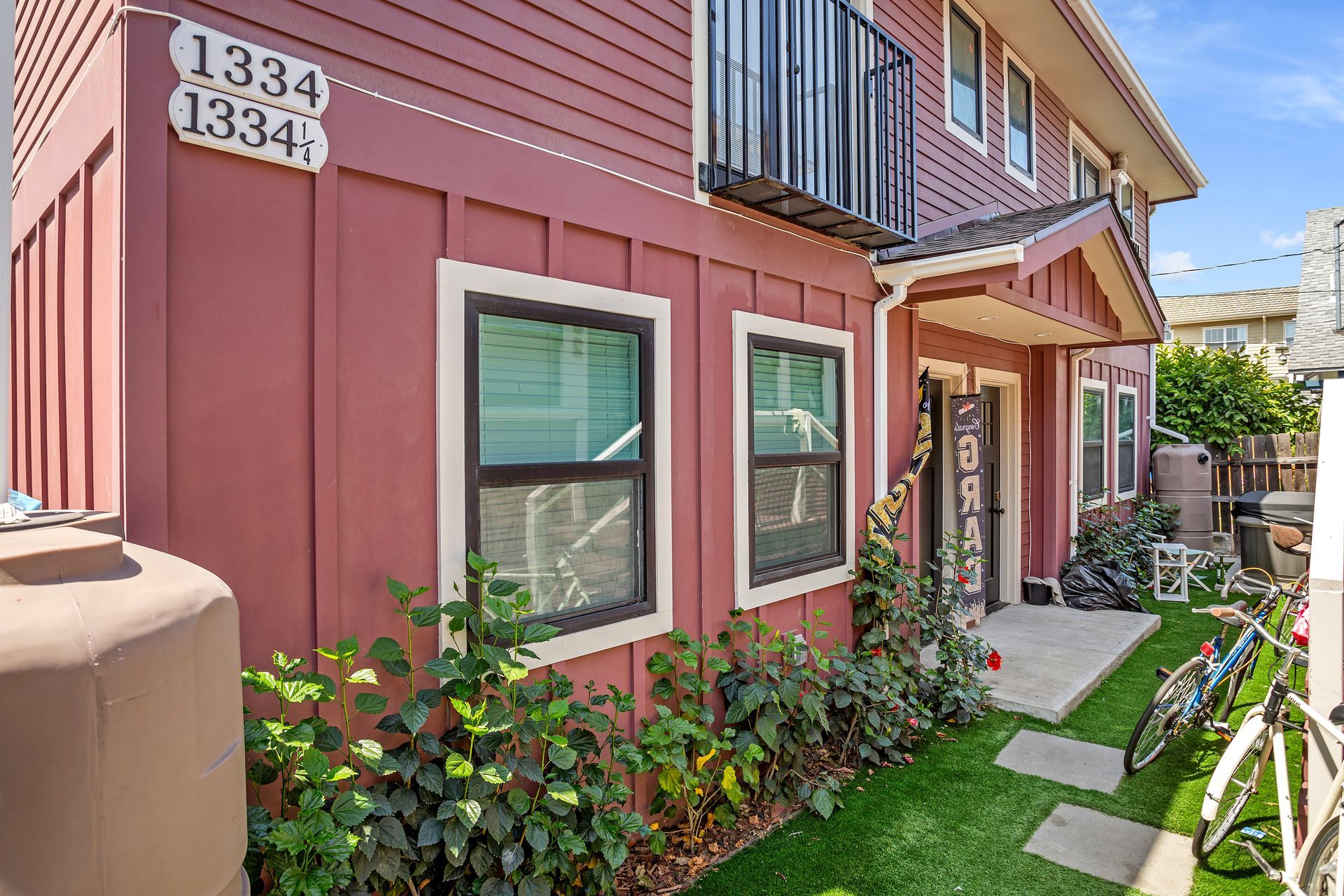 Modern house apartments for rent near University of South Carolina.