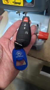 Hand holding set of car keys | Tedious Auto Repair