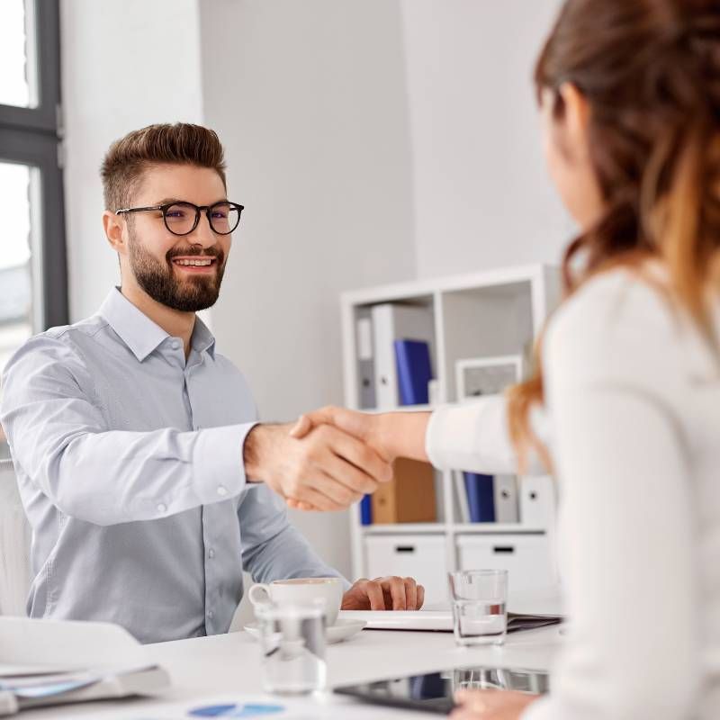 Lavora con noi - Inviaci il tuo curriculum vitae - Gruppo OAK GO