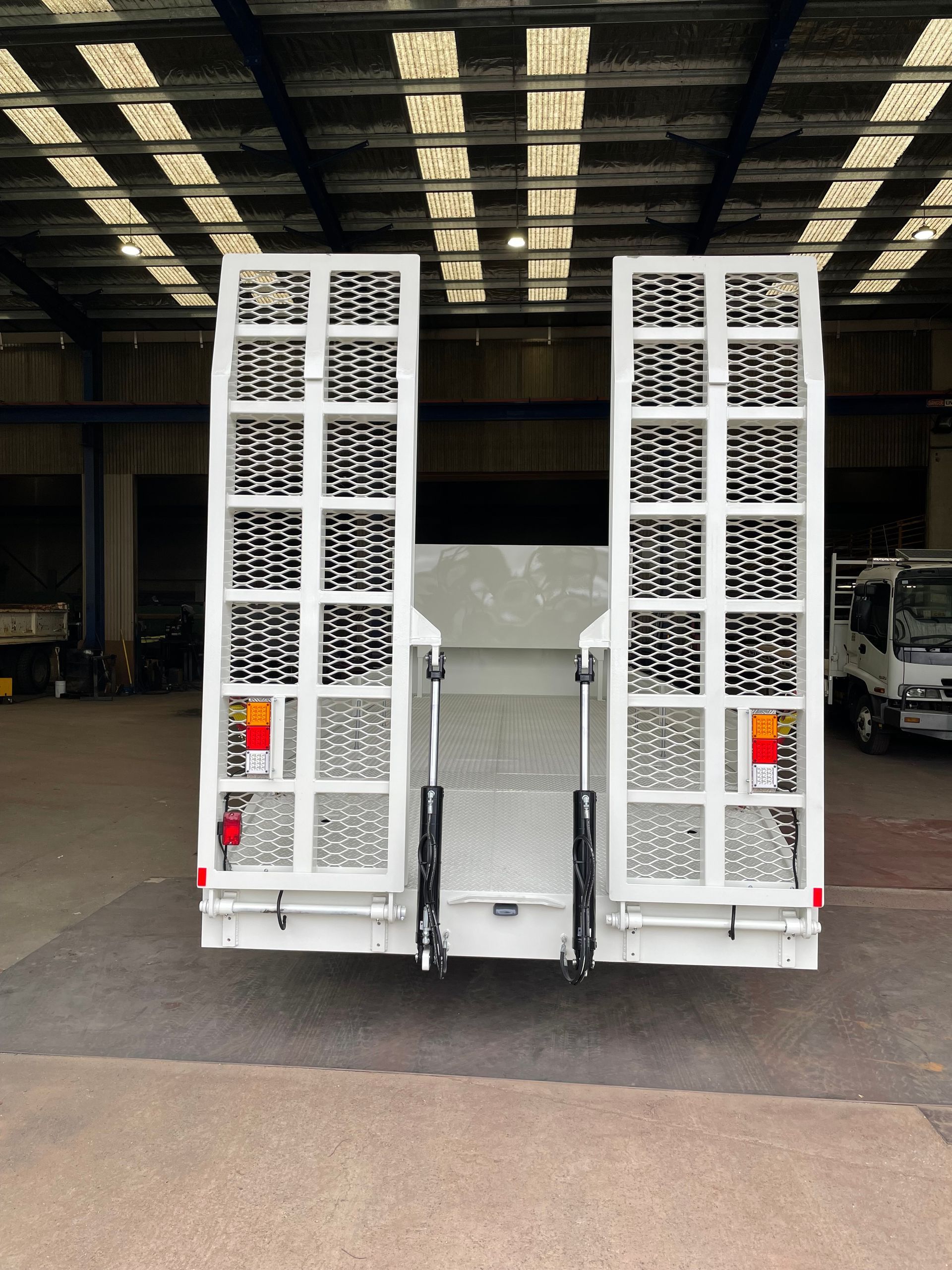 White Beavertail on Truck — Queanbeyan, NSW — Johnston Truck Bodies Pty Ltd