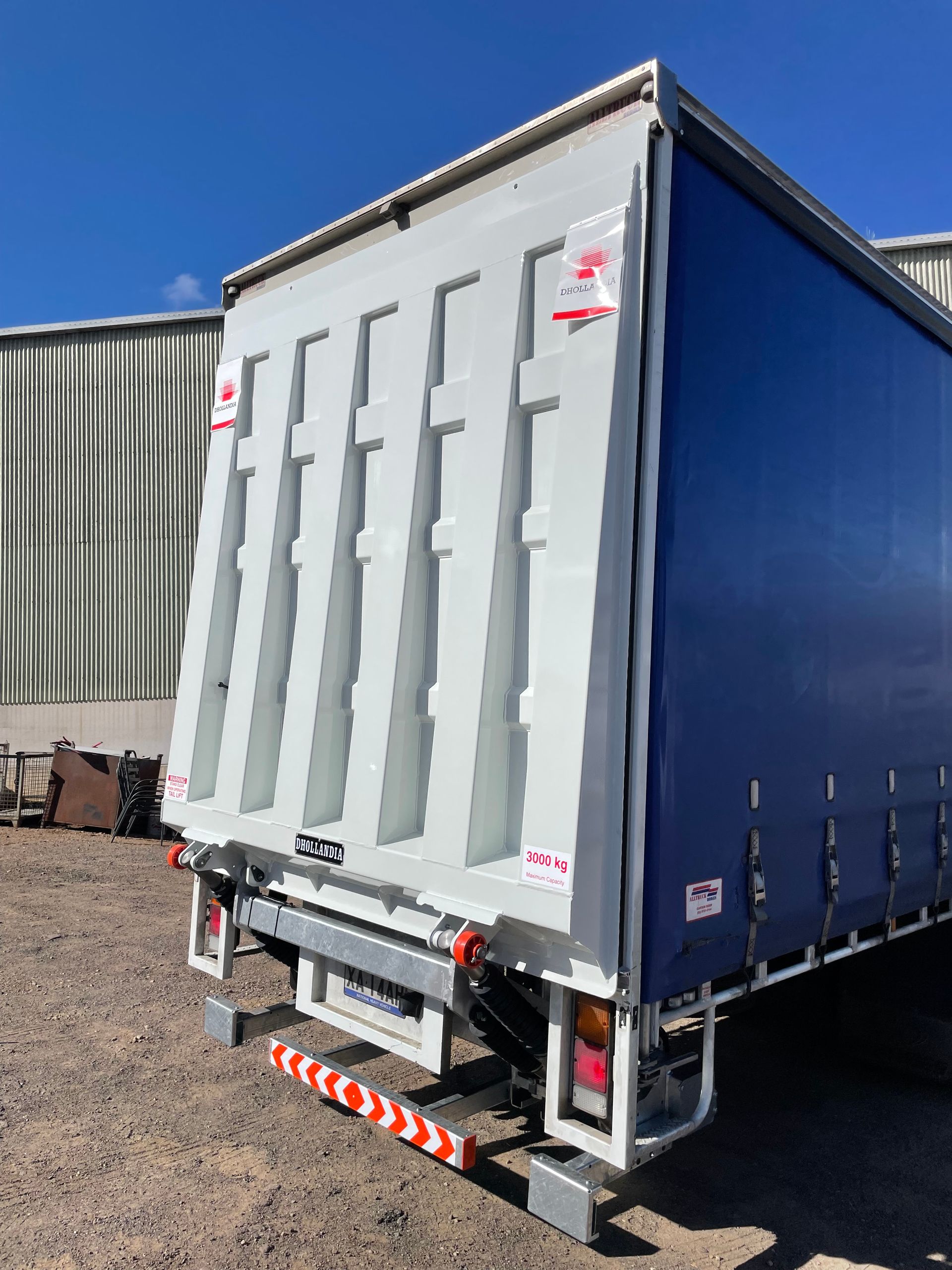 Tailgate Loader Side View — Queanbeyan, NSW — Johnston Truck Bodies Pty Ltd