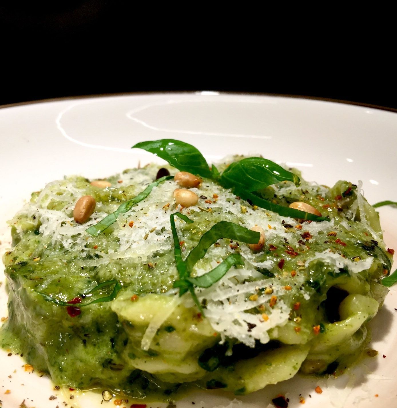 Michi ristorante Treviso©, orecchiette fatte in casa con pesto di basilico al mortaio
Michi ristorante Treviso©, homemade orecchiette with basil pesto