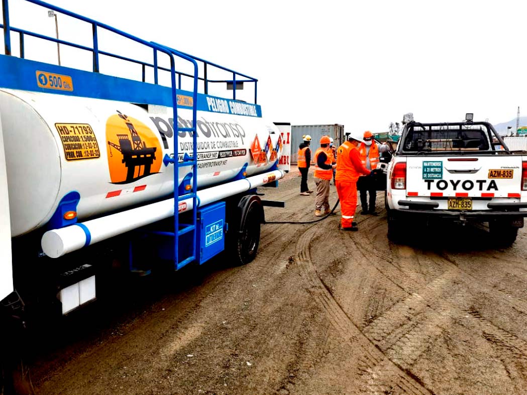 petrotransp petrolero para la construcción