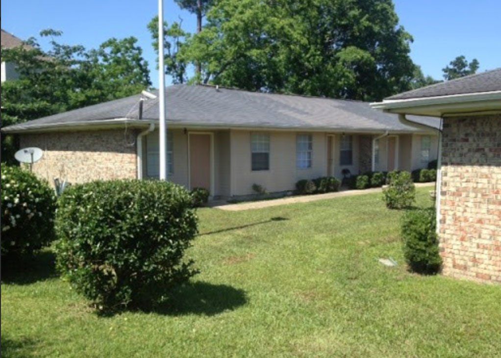 University North Apartment Homes