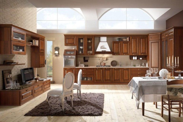cucina con arredamento realizzato in legno