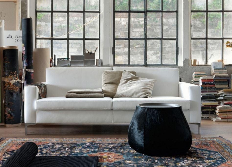 SALOTTO CON DIVANO BIANCO