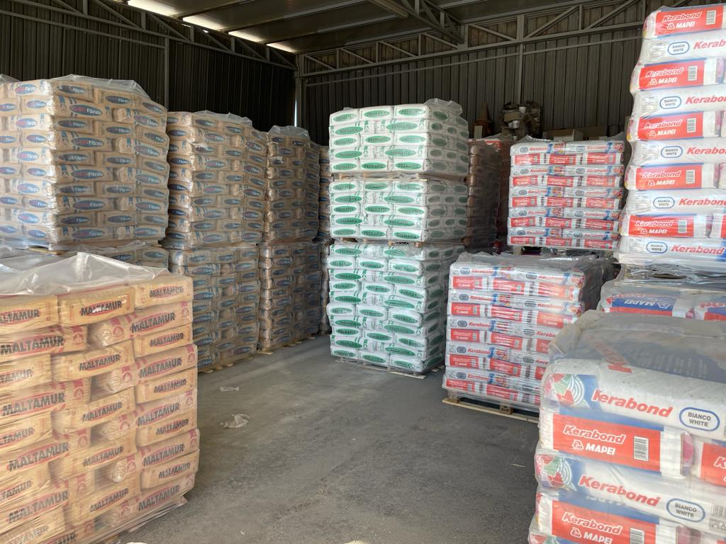 Adesivo cementizio Mapei