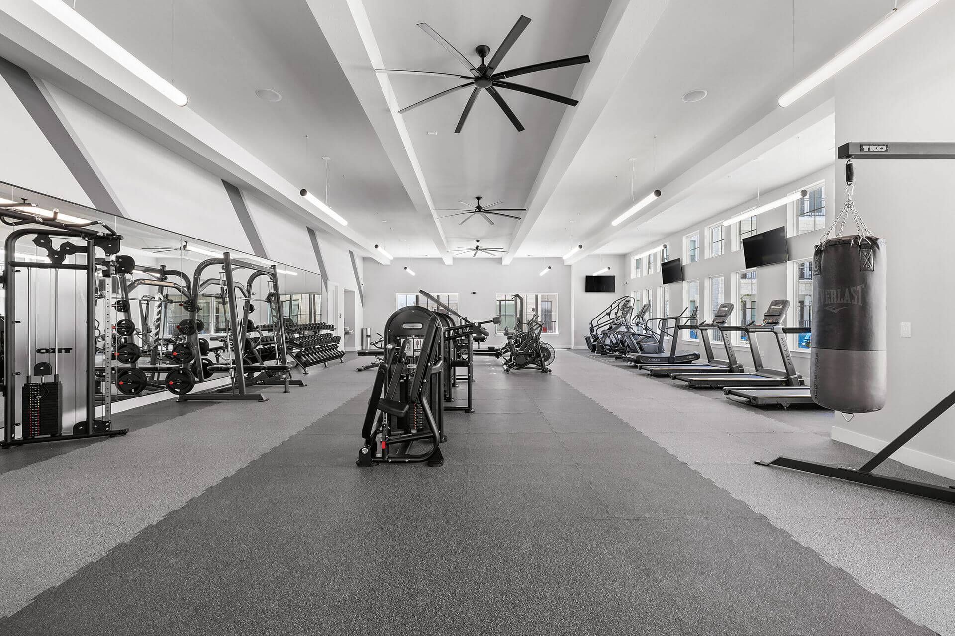Austin apartments with a gym at The Wyatt with a lot of workout equipments.