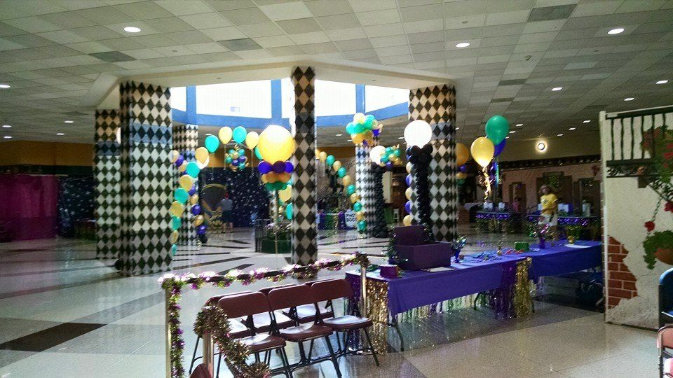 Decorations — Graduation Ball Party in Wheaton, IL
