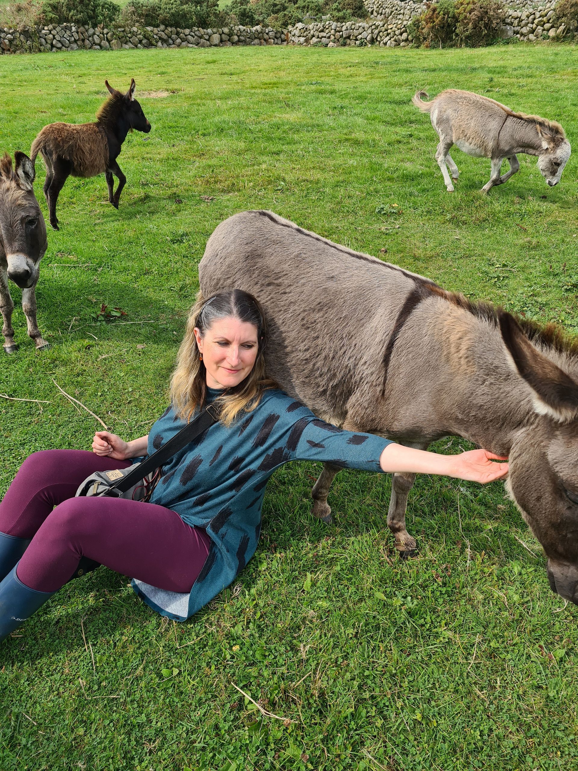 Ava Resonance Caroline with the donkey