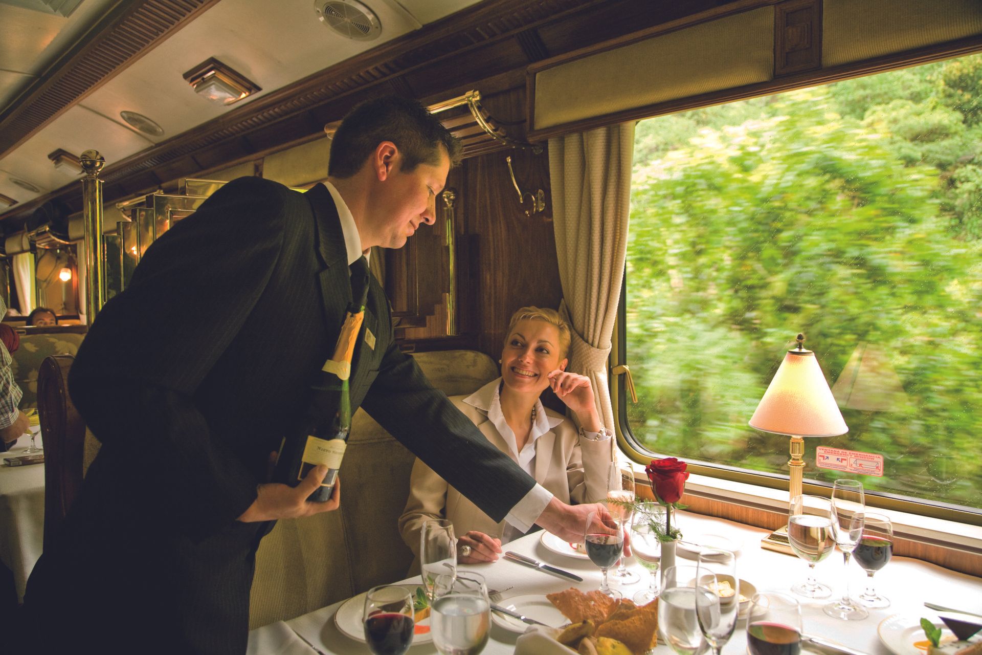 Expérience de luxe dans le train Belmond Hiram Bingham