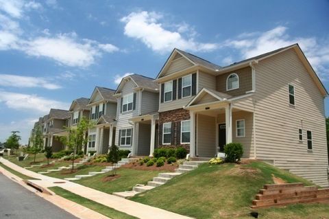 A row of new townhomes or condominiums.