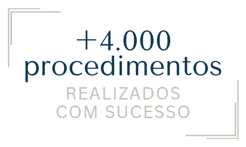 A logo that says `` +4000 procedimentos realizados com sucesso '' on a white background.