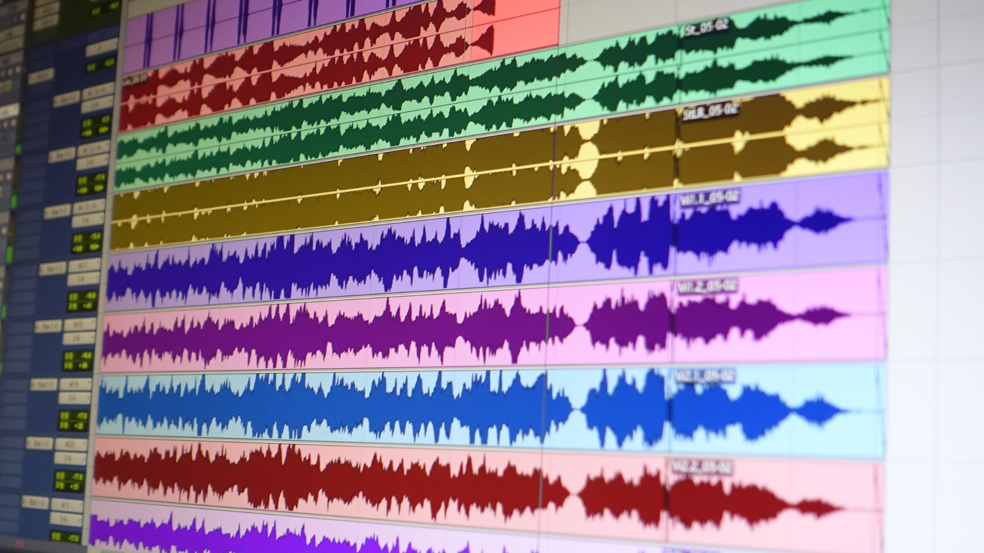 A computer screen with a bunch of tracks on it